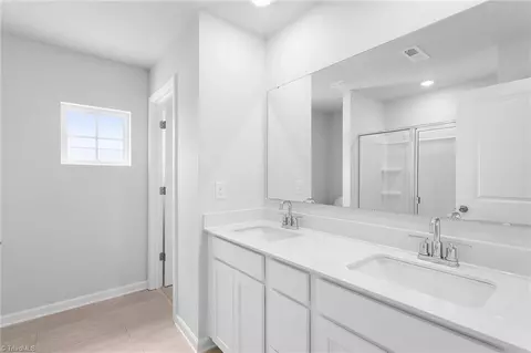 Entry Way - 118 Primrose St, King, NC 27021 photo 8 of 10