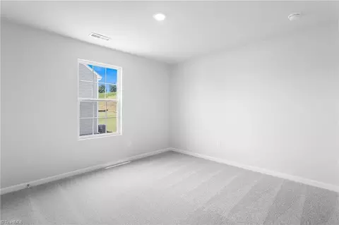 Bedroom - 118 Primrose St, King, NC 27021 photo 2 of 3