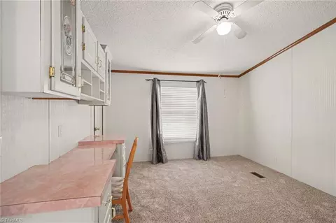 1060 Knobview Ln, Pilot Mountain, NC 27041 photo 24