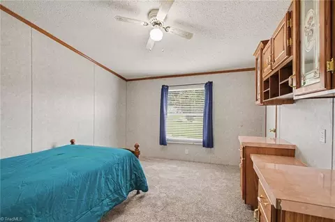 1060 Knobview Ln, Pilot Mountain, NC 27041 photo 25