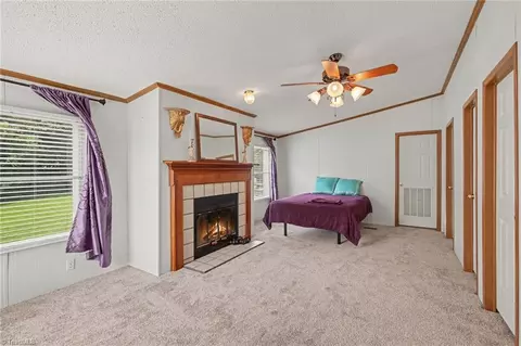 1060 Knobview Ln, Pilot Mountain, NC 27041 photo 22