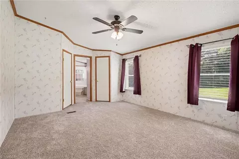1060 Knobview Ln, Pilot Mountain, NC 27041 photo 20