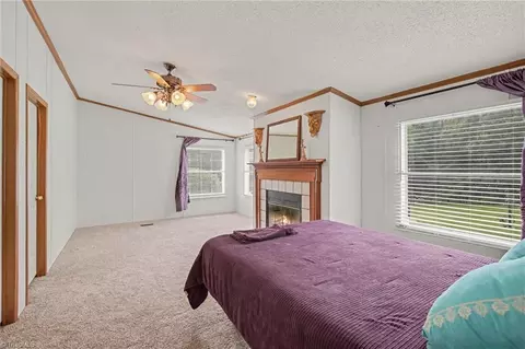 1060 Knobview Ln, Pilot Mountain, NC 27041 photo 23