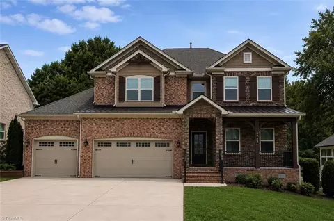 5722 Woodrose Ln, Greensboro, NC 27410