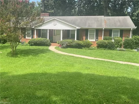 1131 Barclay Ter, Winston Salem, NC 27106