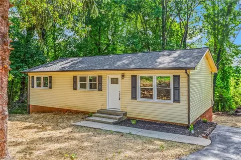 248 Harriet Ln, Statesville, NC 28625