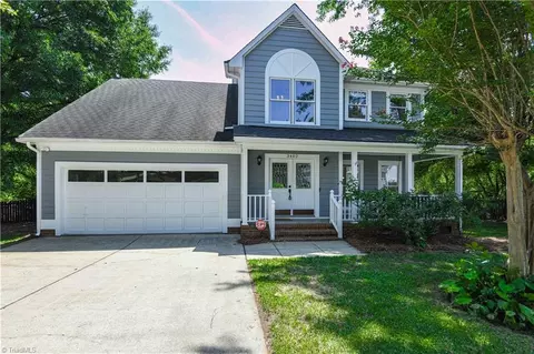 3402 Shaker Dr, Greensboro, NC 27410