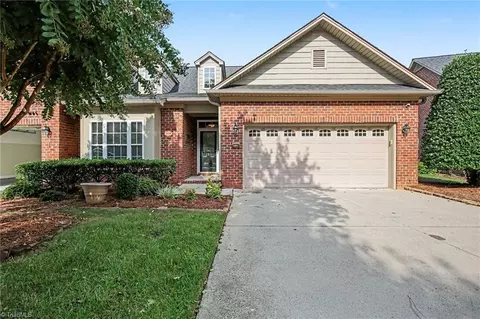 125 Wentworth Dr N, Mocksville, NC 27028