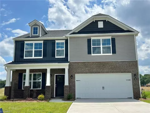 404 Grant Ryan Dr, Jamestown, NC 27282