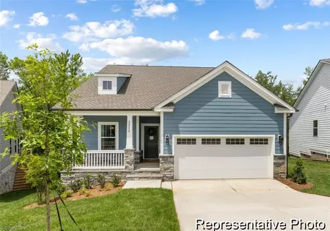 2773 Wood Valley Rd #30, Winston Salem, NC 27106