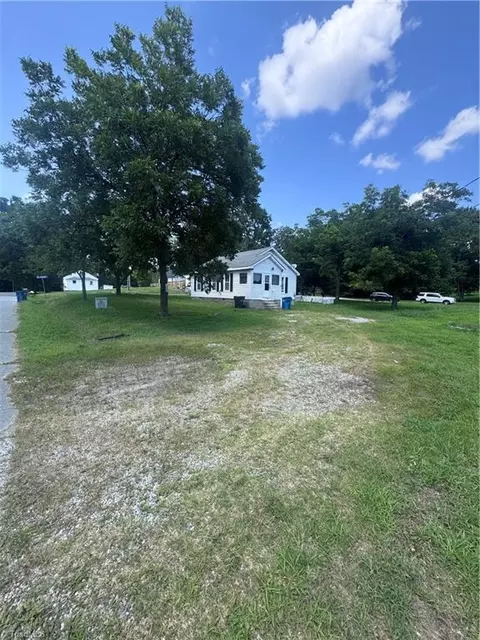 3725 Spring St, Archdale, NC 27263 photo 3