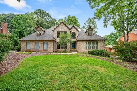 3810 Buncombe Dr, Greensboro, NC 27407