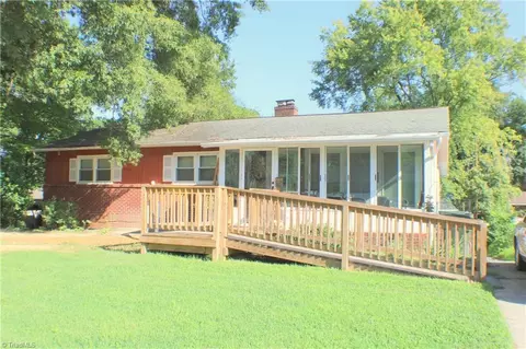 340 Marion St, Mount Airy, NC 27030