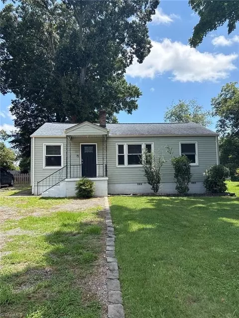 309 Eastside Dr, Statesville, NC 28625