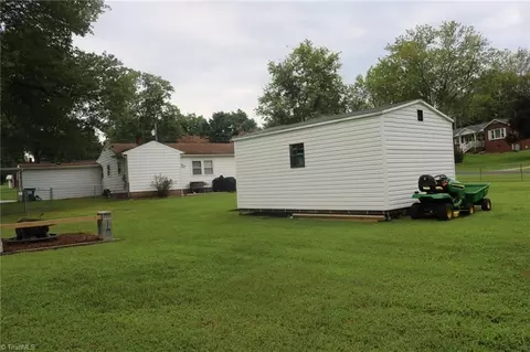 Exterior - 106 Mohawk Dr, King, NC 27021 photo 7 of 10