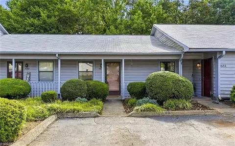 1636 Windsong Ct, Winston Salem, NC 27127