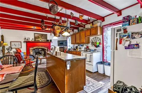 Kitchen - 1351 Big Windfall Rd, Lansing, NC 28643 photo 2 of 3