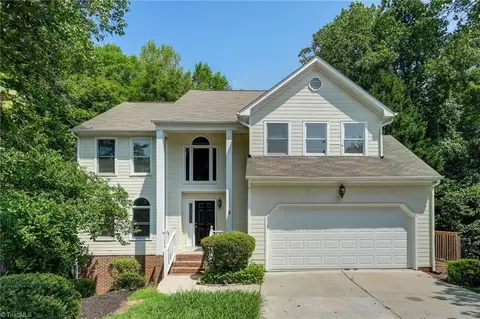 3 Cranebridge Pl, Greensboro, NC 27407