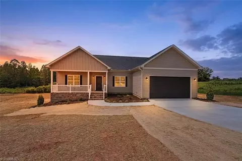 126 Knight Farm Rd, Stokesdale, NC 27357