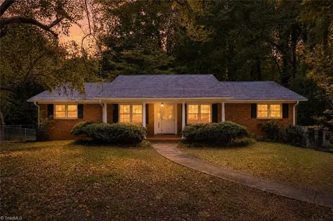 4819 Gladwyn Dr, Winston Salem, NC 27104
