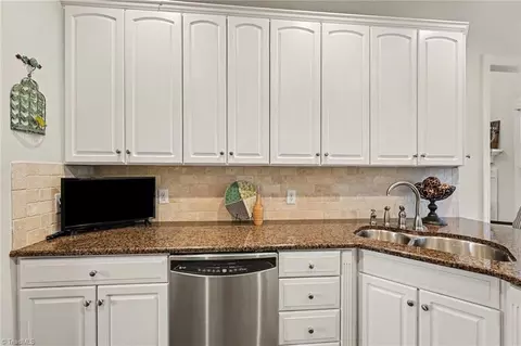 Kitchen - 7234 Chapsworth Dr, Trinity, NC 27370 photo 3 of 5