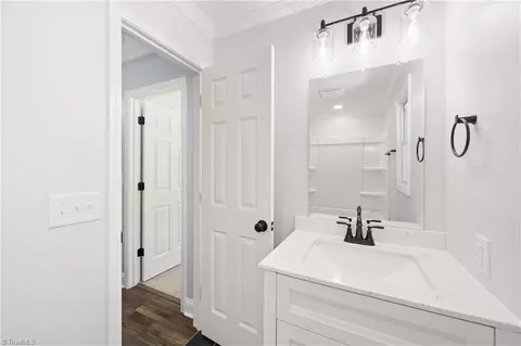 Bath - 114 Cedardale Ln, King, NC 27021 photo 4 of 4