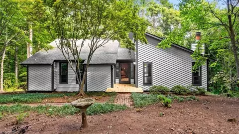 4424 Cooper Cove Rd, Winston Salem, NC 27127