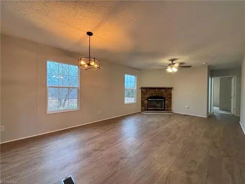 522 Stephens Rd, Ruffin, NC 27326 photo 2