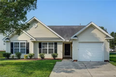 5811 Sycamore Glen Rd, Greensboro, NC 27405