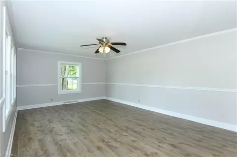 Living - 804 Graylyn Dr, High Point, NC 27263 photo 1 of 5