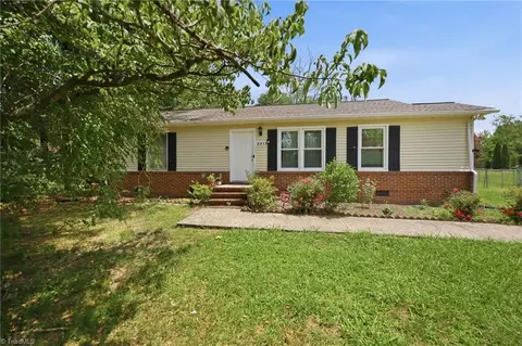 2915 Moser Rd, Greensboro, NC 27406