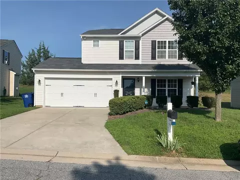 2224 Waverly Dell Dr, Winston Salem, NC 27127