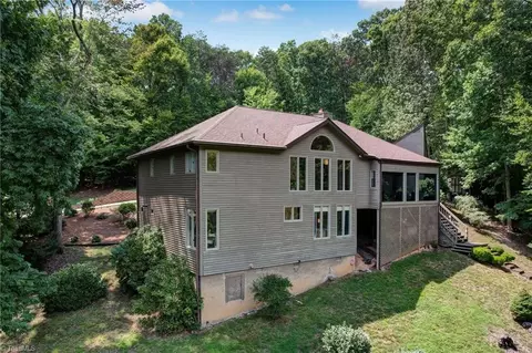 Exterior - 165 Beech Tree Ct, Eden, NC 27288 photo 6 of 9