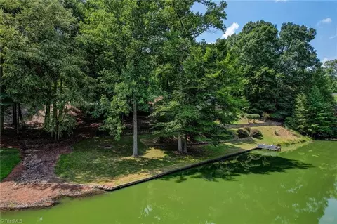 View/Area - 165 Beech Tree Ct, Eden, NC 27288 photo 7 of 10