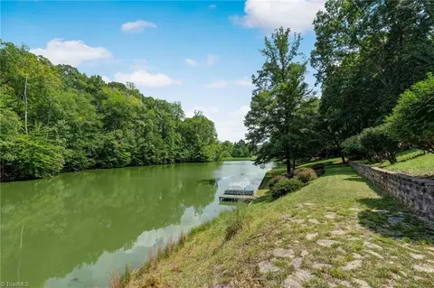 View/Area - 165 Beech Tree Ct, Eden, NC 27288 photo 5 of 10