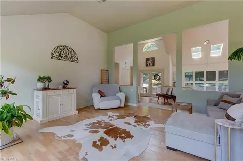 Living - 165 Beech Tree Ct, Eden, NC 27288 photo 1 of 5