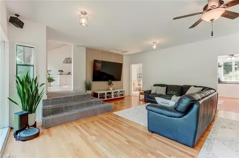 Living - 165 Beech Tree Ct, Eden, NC 27288 photo 3 of 5