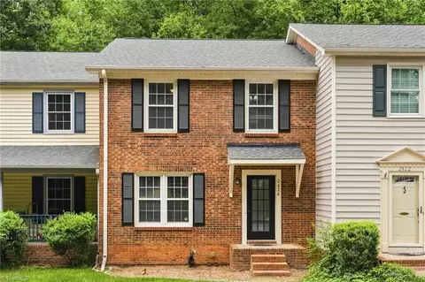 2424 Cottage Pl, Greensboro, NC 27455
