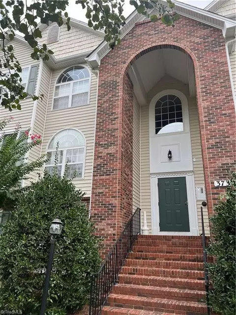 3733 Morris Farm Dr, Greensboro, NC 27409