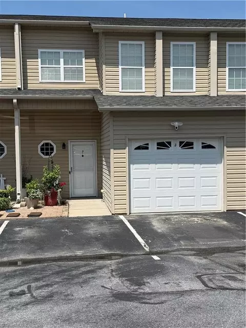 307 Skiles Hts #J, Thomasville, NC 27360