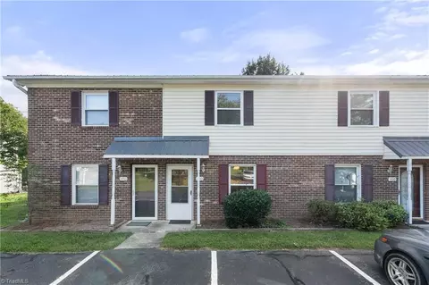 360 Cedarbrook Ct, Lewisville, NC 27023