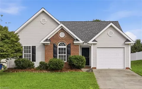 158 Sparks Ct, Winston Salem, NC 27103