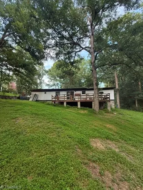 4507 Fairview Ln, Trinity, NC 27370 photo 3