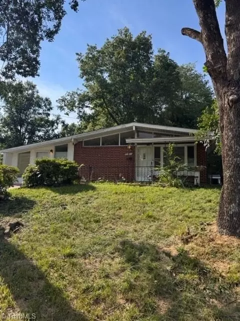 1200 Peachtree St, Winston Salem, NC 27107