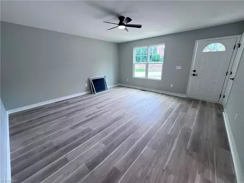 Living - 921 Redding Dr, High Point, NC 27260 photo 2 of 4