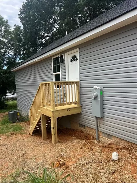 Exterior - 921 Redding Dr, High Point, NC 27260 photo 2 of 2