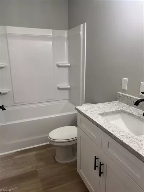 Bath - 921 Redding Dr, High Point, NC 27260 photo 1 of 2