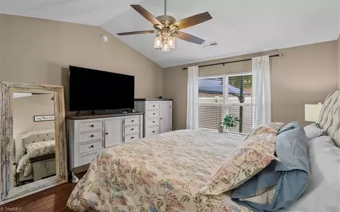 Entry Way - 121 Bouldin Ct, Trinity, NC 27370 photo 8 of 9