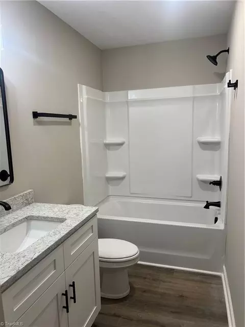Bath - 917 Redding Dr, High Point, NC 27260 photo 1 of 7