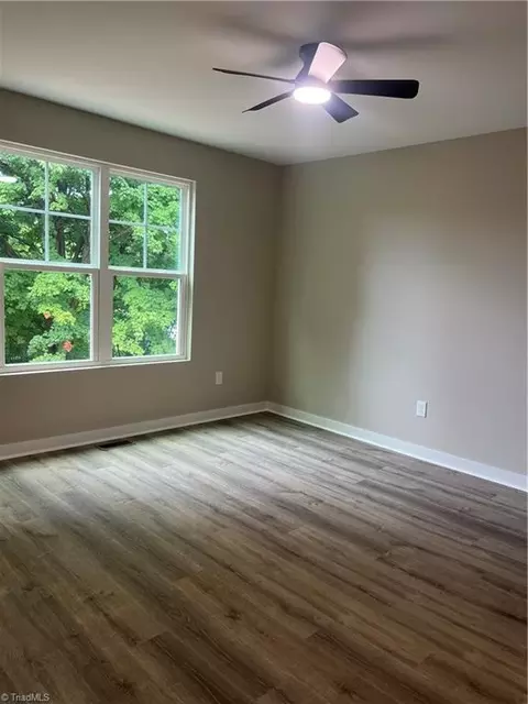 Bedroom - 917 Redding Dr, High Point, NC 27260 photo 3 of 5